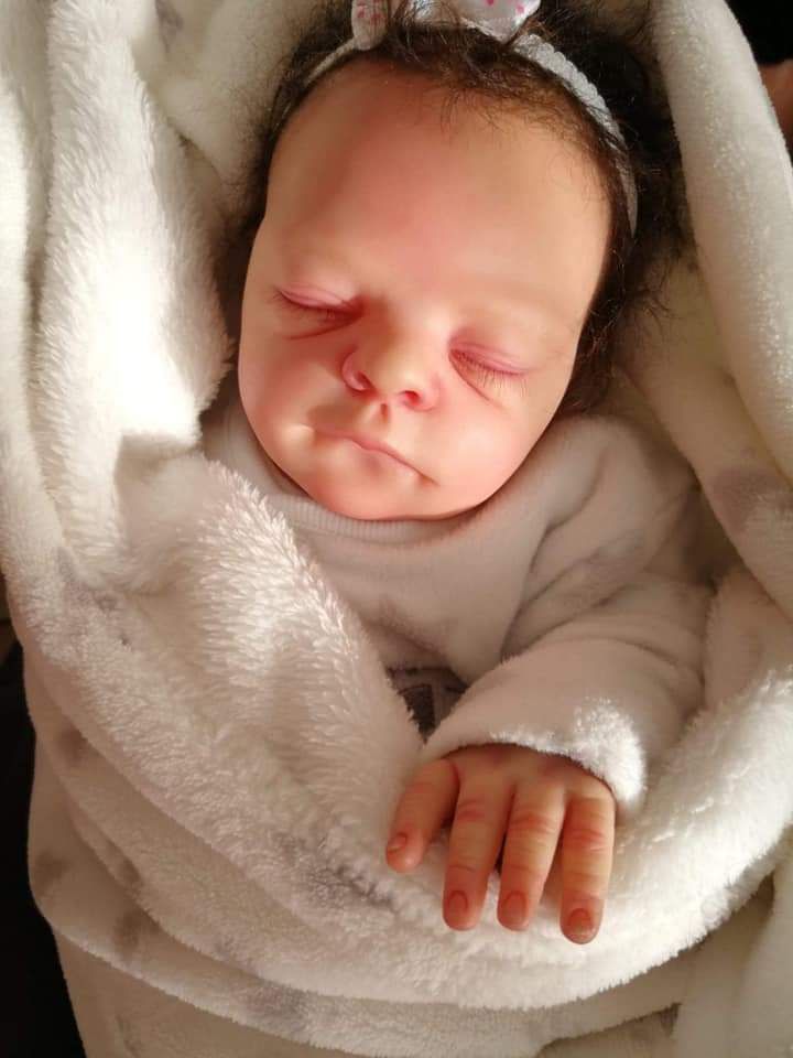 Vând baby reborn FREYA