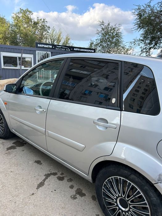 Форд фиеста 2007