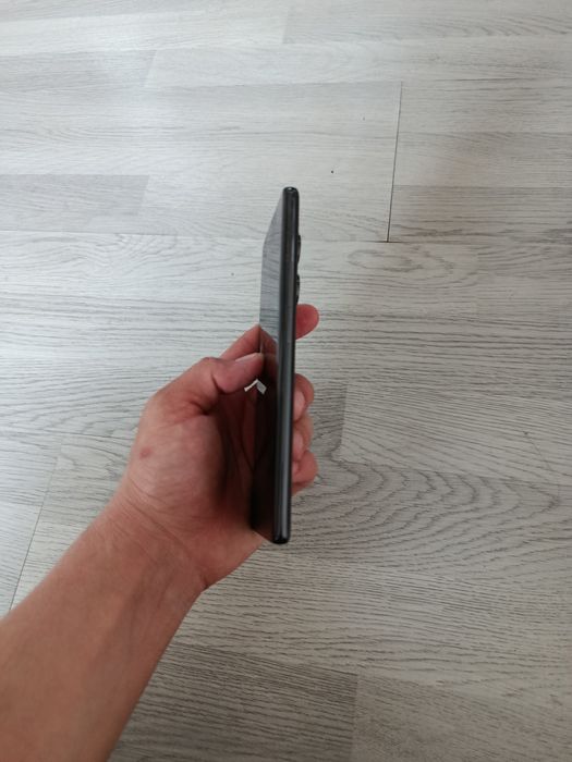 Redmi Note 14 Pro 8/256GB. Yaxshi xolatda.