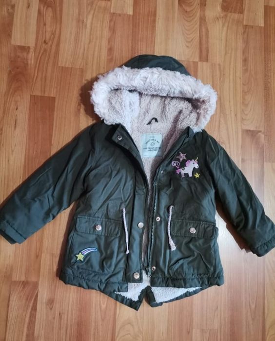 Geaca frumoasa fetite, 2-4 ani, ideal 3 ani