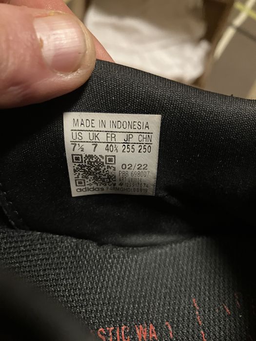 Спортни обувки Adidas Predator