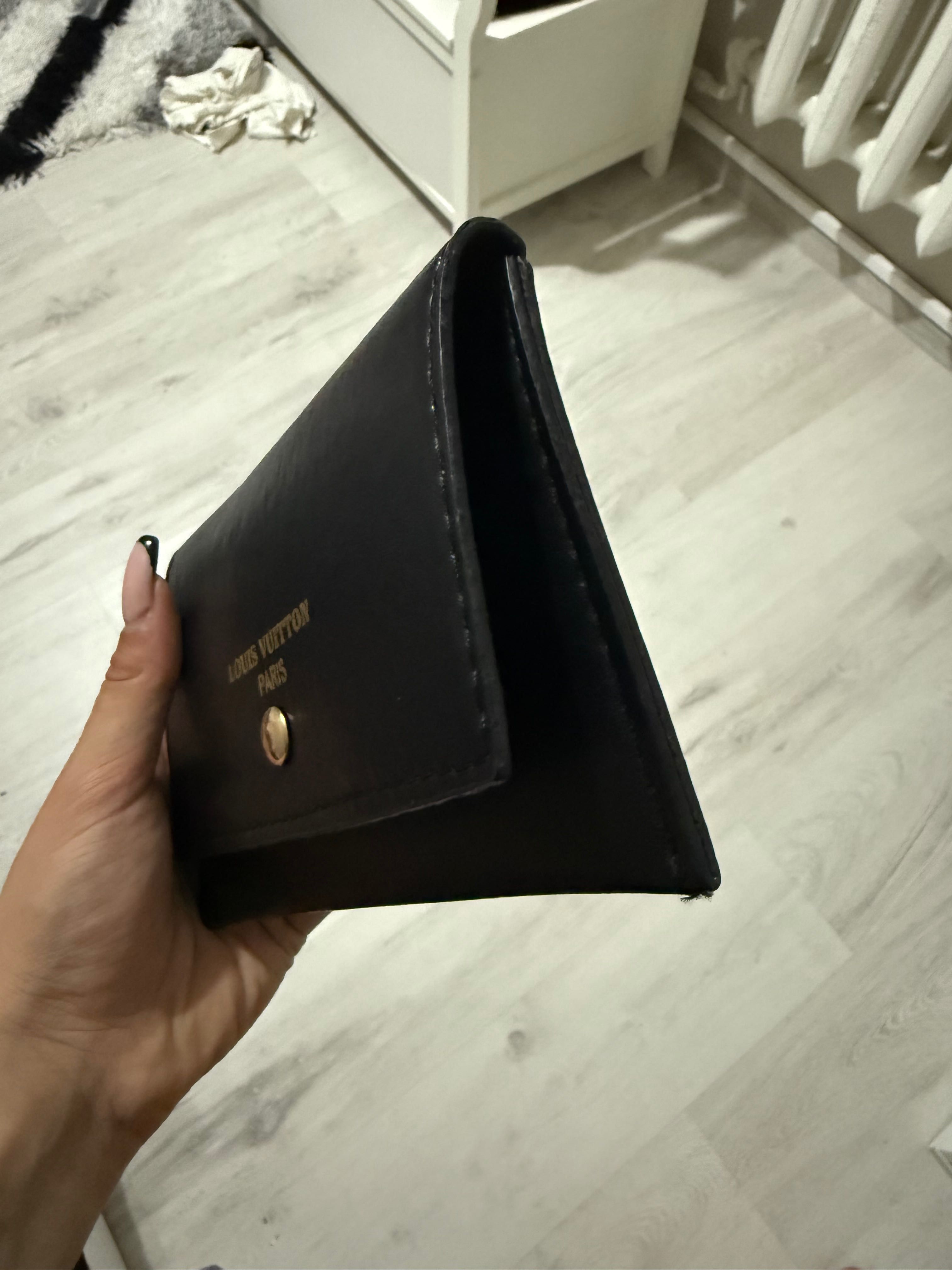 Louis Vuitton Paris портмоне