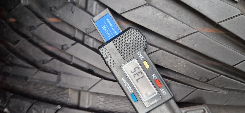 2 Anvelope Uniroyal 245 45 R18 de vara