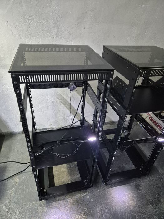 Vand rack audio / electronice audio