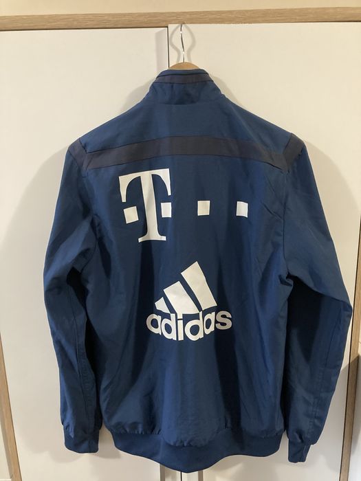 Чисто Нова Мъжка горница Adidas