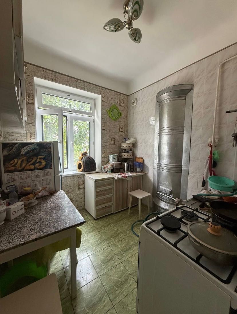 Продается 1к квартира 2/2, в центре г. Чирчика