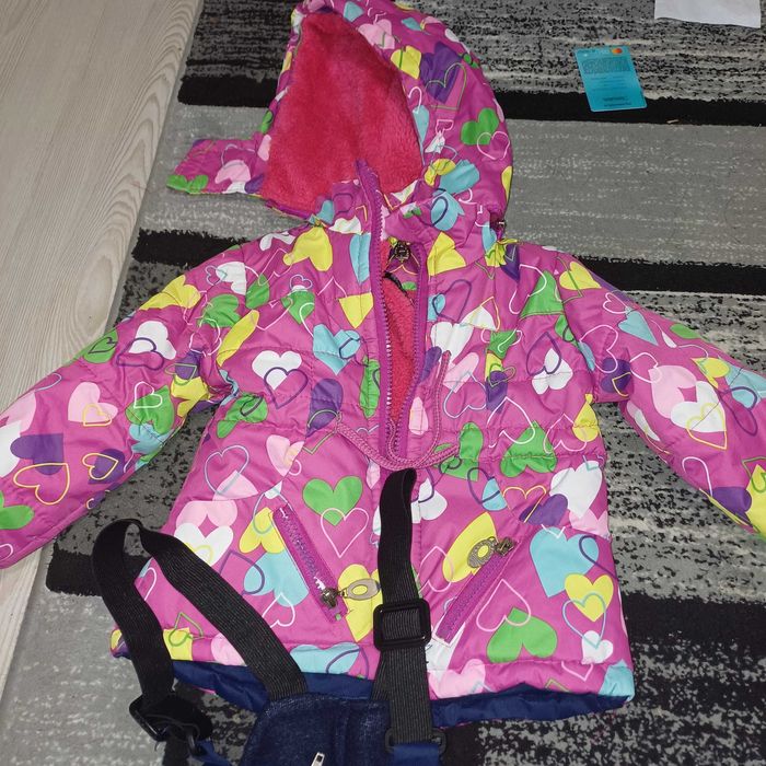 Vand compleu/ costum geaca  + pantaloni fetita