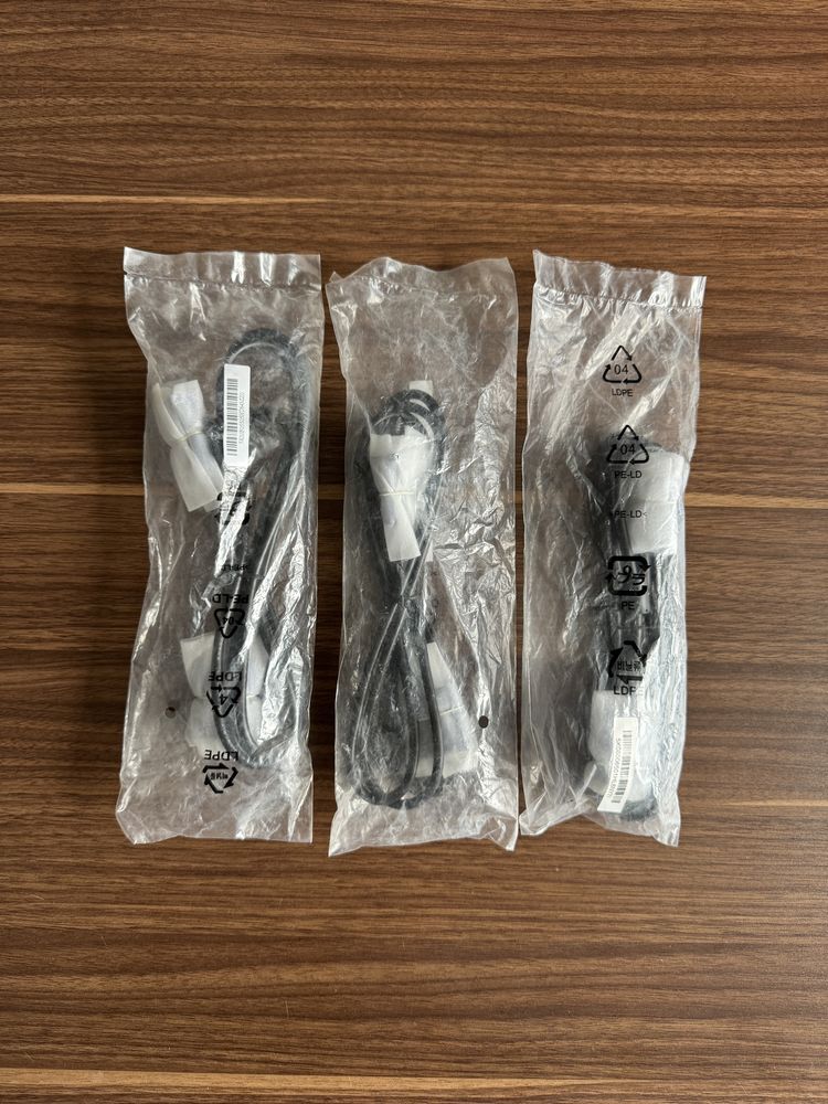 Совершенно новые VGA кабели для подключения устройств