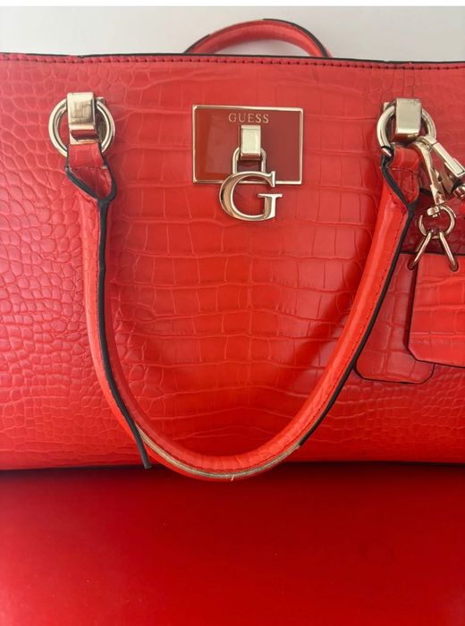 Оранжева чанта Guess
