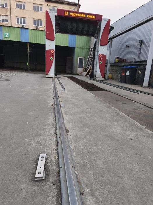 spălătorie cu perii self service