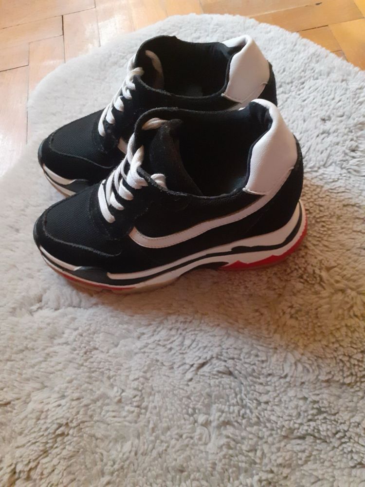 Маратонки на платформа Nike Adidas puma guess