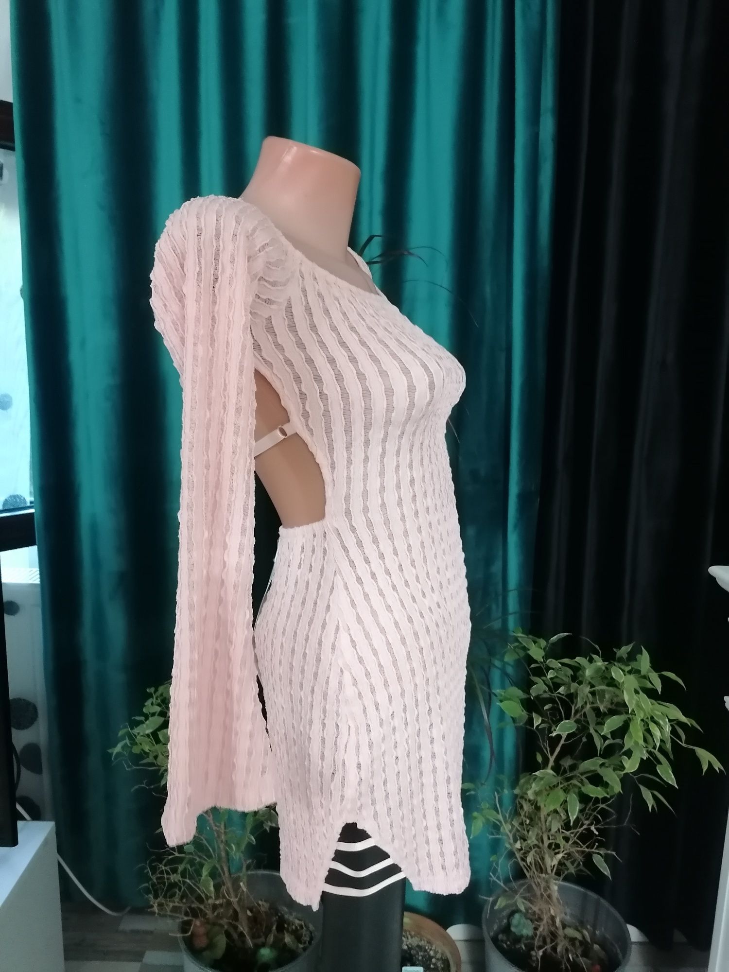 rochie roz pudră