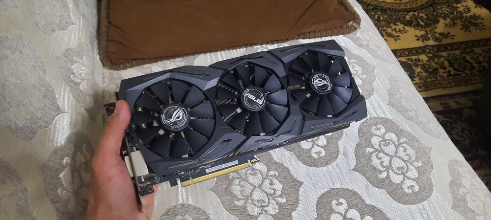 Gtx 1070 8gb Asus strix