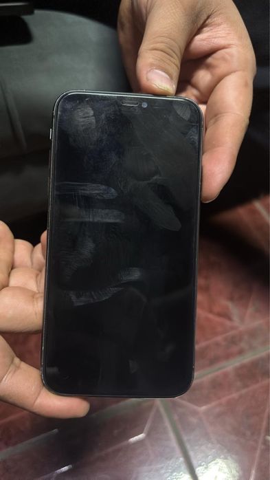 iPhone 11 черный цвет