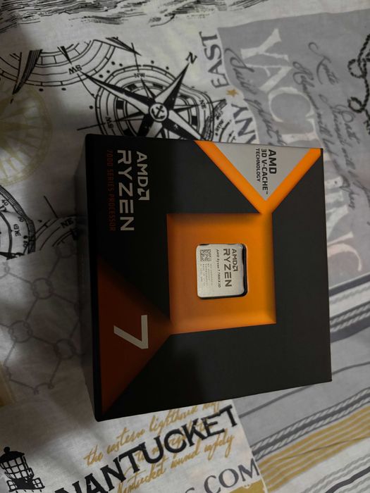 Procesor AMD Ryzen 7 7800X3D sigilat