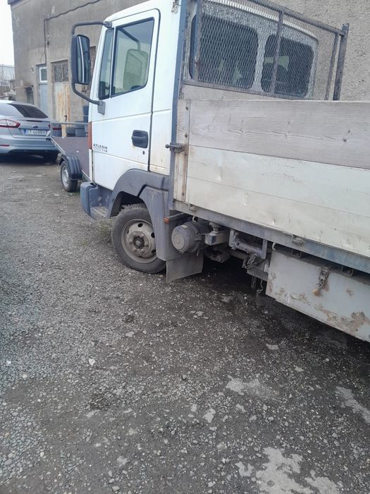 Vand Nissan basculabil