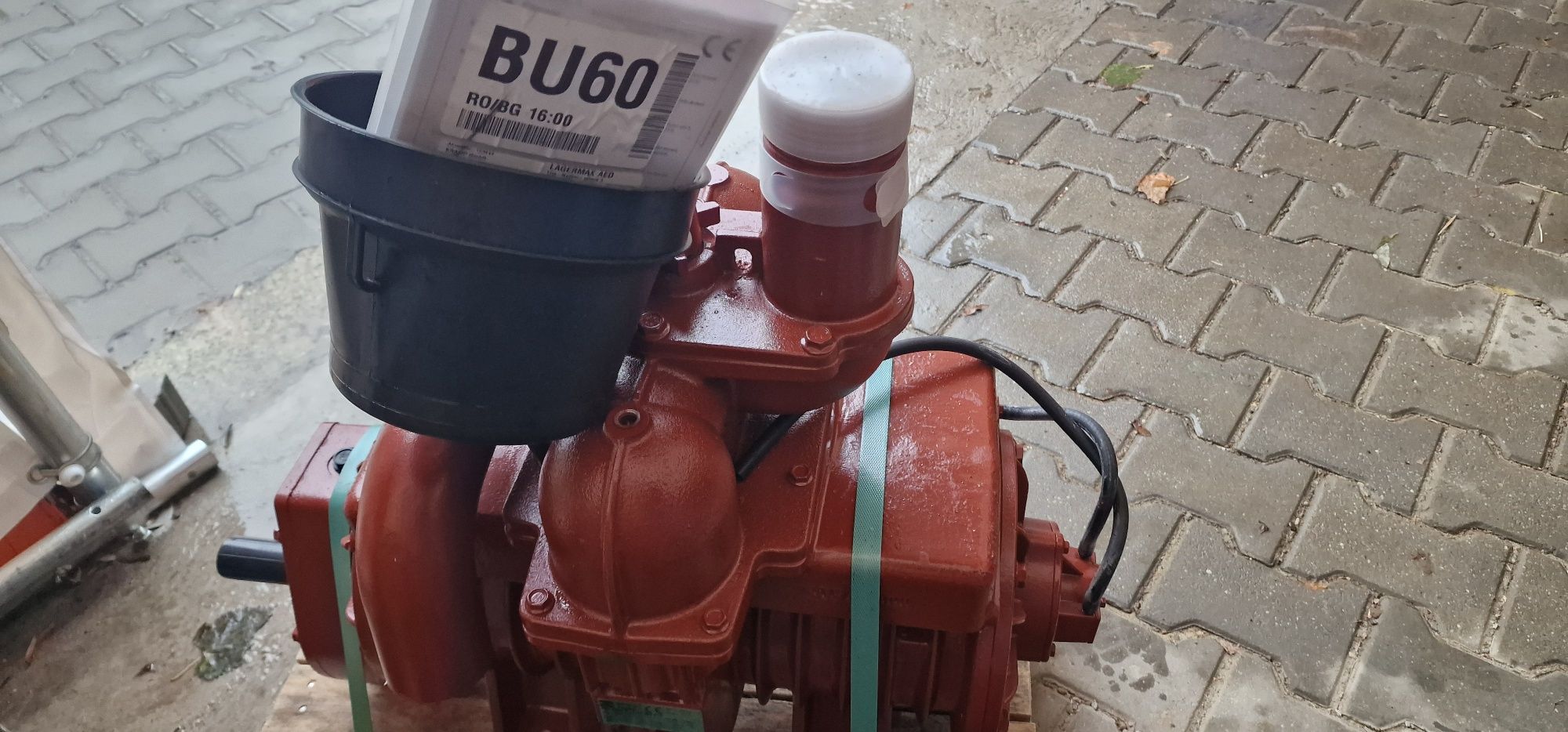 Pompa Vidanja pompa vacuum import italia se poate trimite prin curier