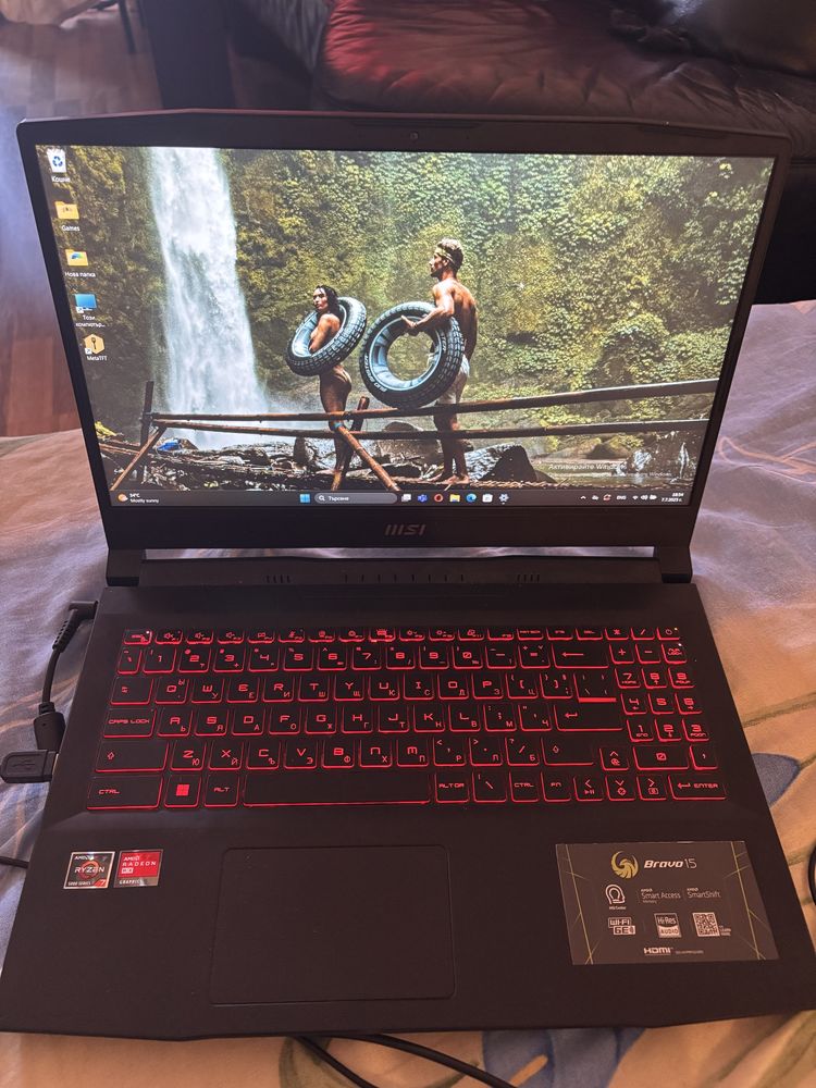 Геймърски лаптоп MSI Bravo 15 B5ED
