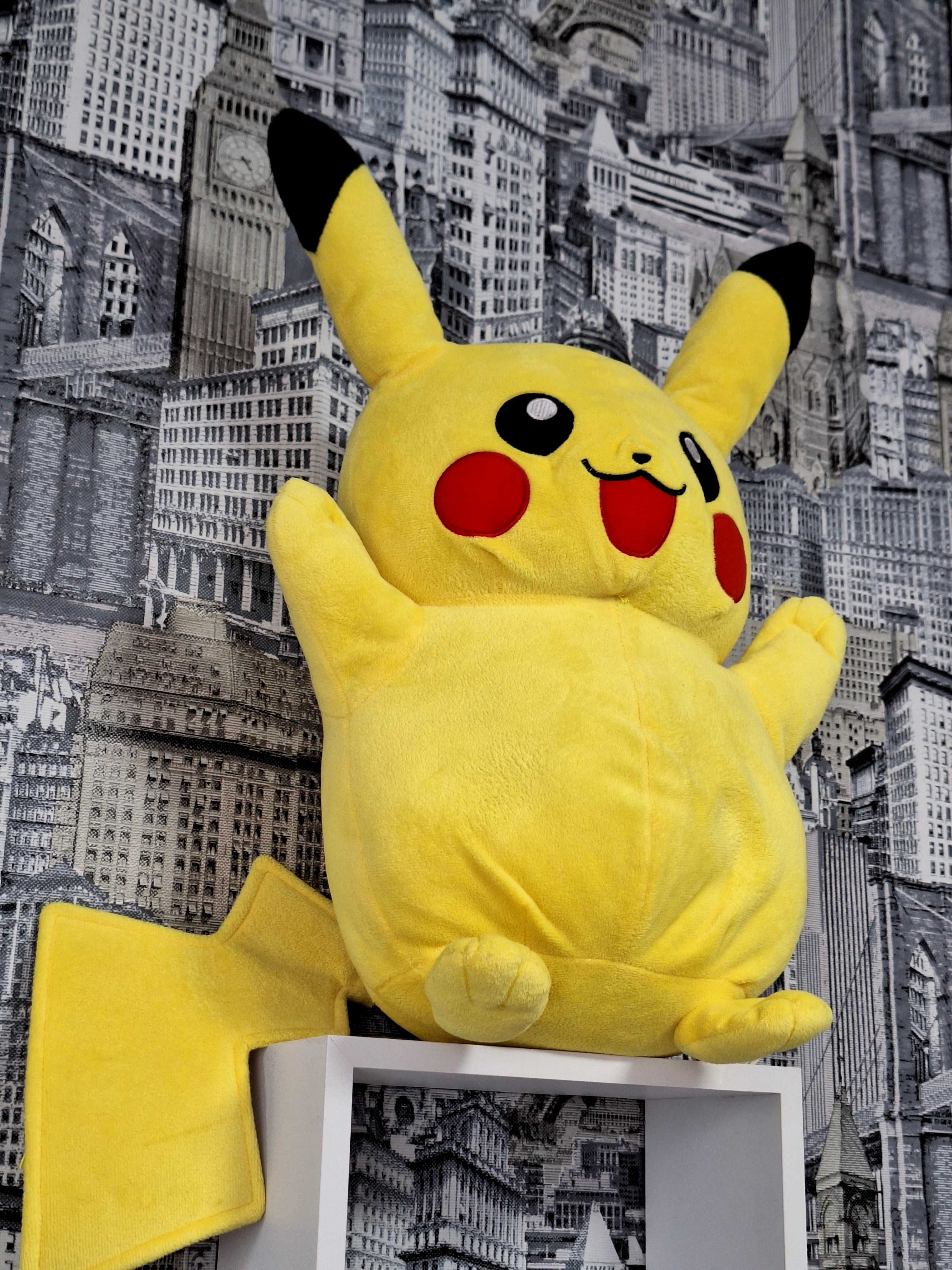 Оригинален голям TOMY Pokémon Pikachu plush, 50см.