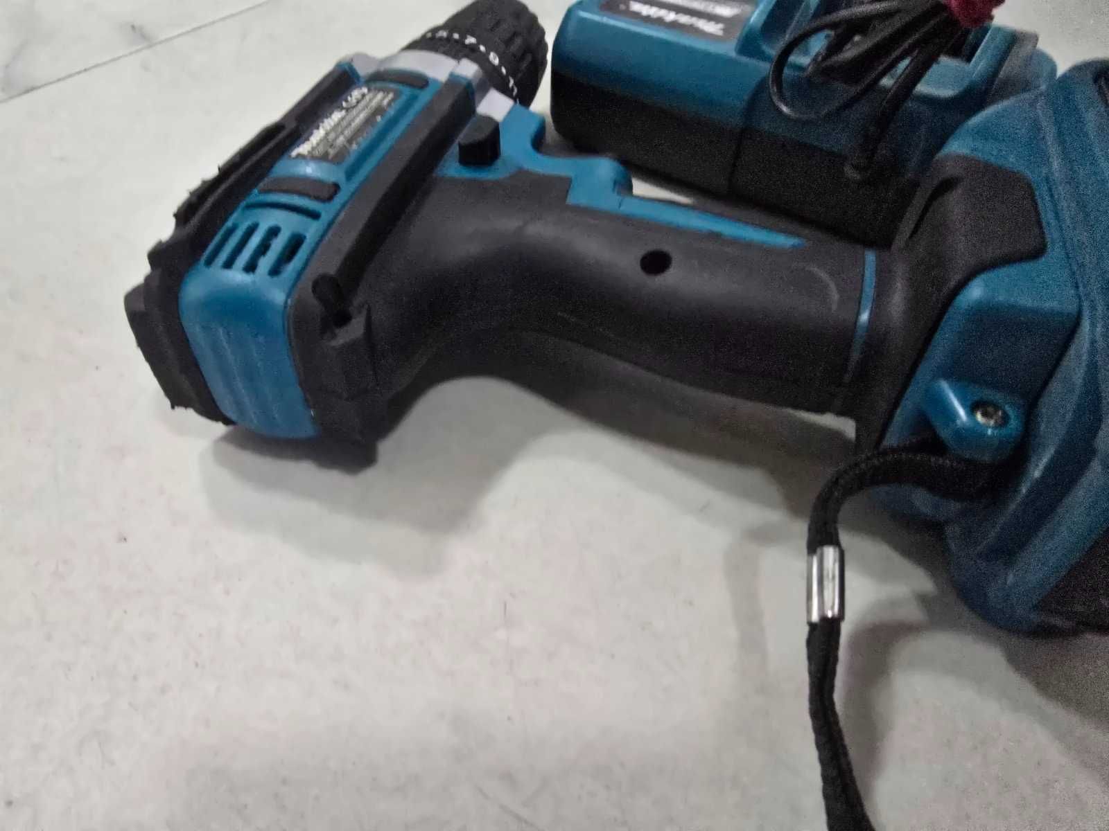 Акумулаторен винтоверт Makita DCD771