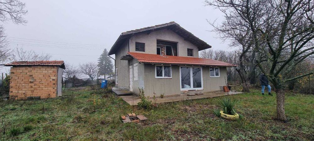 368-Продава се двуетажна масивна вила в местността "Дянковски Път 3"