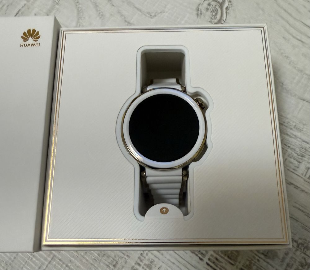 КАТО НОВ Huawei Watch GT 5 Pro White Ceramic 24м. ГАРАНЦИЯ