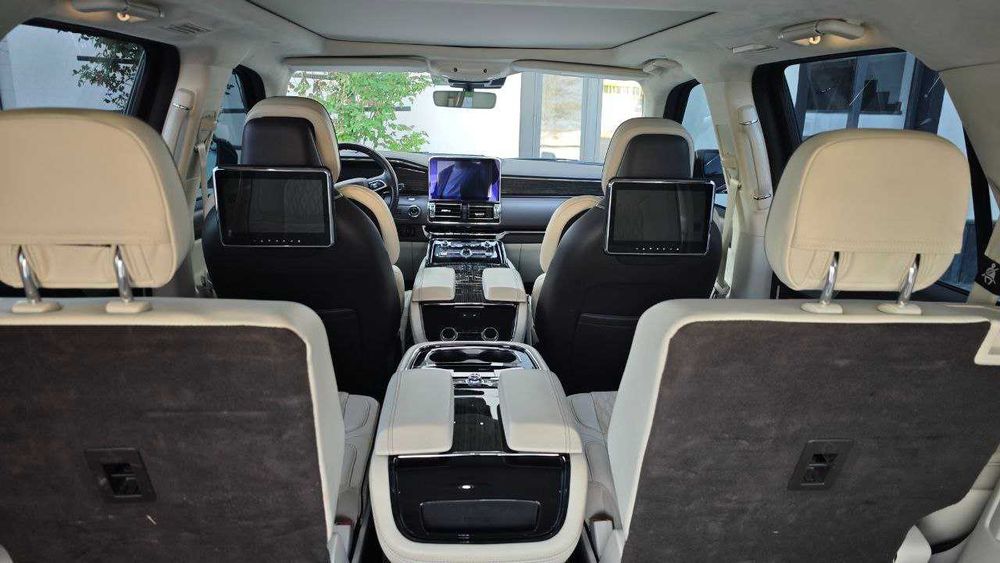 Lincoln Navigator 3.5 AT 4WD Black Label, цвет салона "Шале"