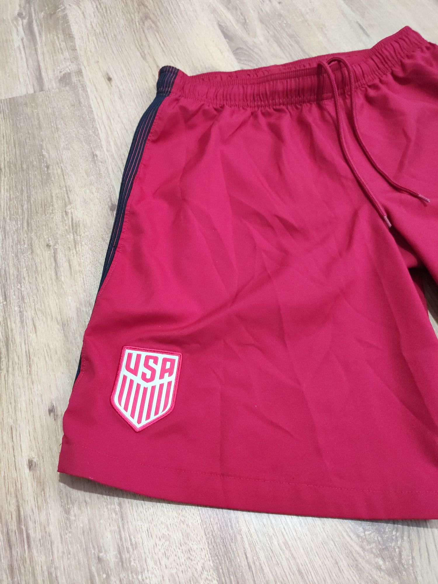 Pantaloni scurți Nike USA mărimea M