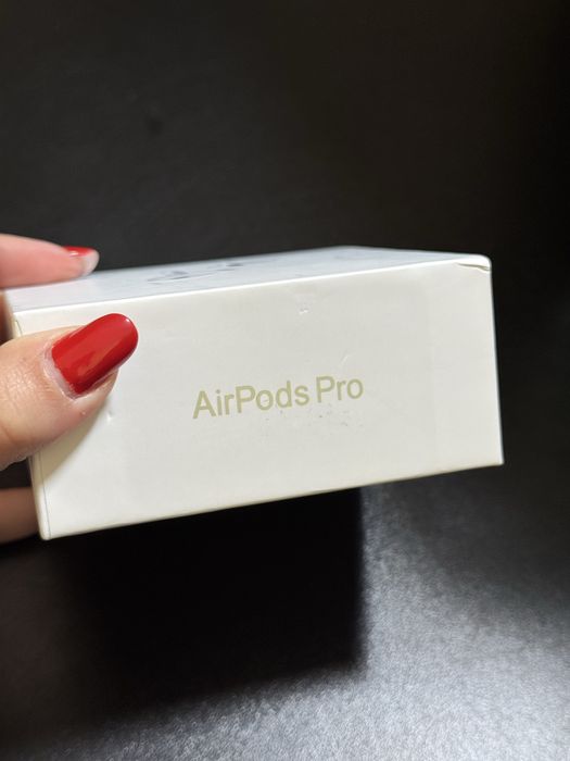 AirPods Pro sigiliate