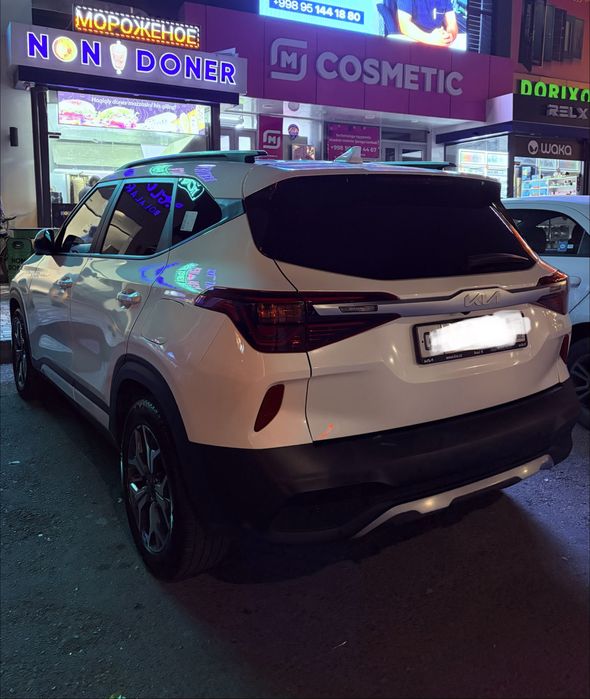 Продаю Kia Seltos Prestige 2021 год