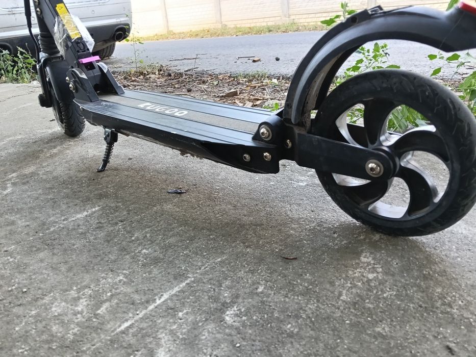 Trotineta electrica Kugoo S1 (SE VINDE URGENT PANA MARȚI -MIERCURI)