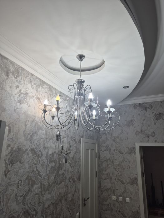 Продам люстру для зала