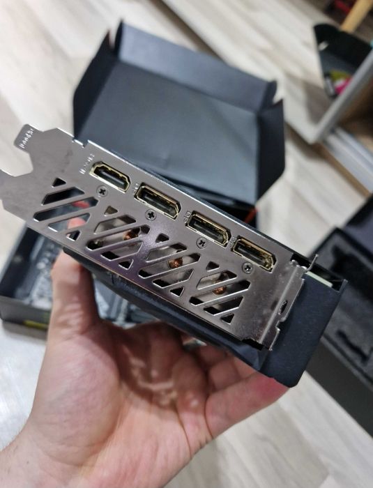 Placa video gigabyte geforce rtx 4070 super windforce3 oc
