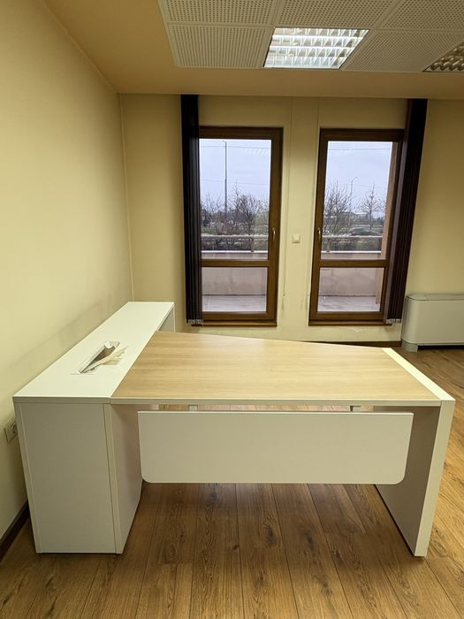 Продавам Италиански бюра Las Mobili