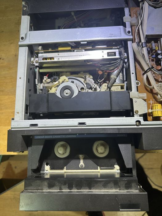 Video recorder sony beta hifi  sl-hf950es