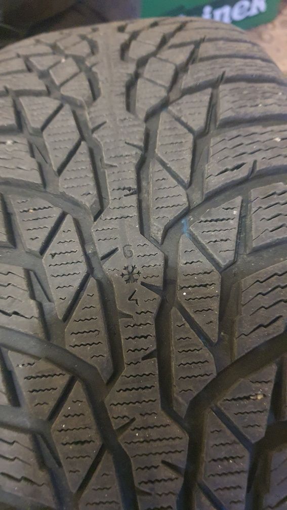 Зимни гуми 215/60/16 NOKIAN 2 бр.
