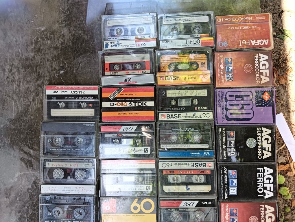 Lot 6,casete audio 46 bucati diferite