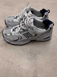 New Balance sneakers MR530