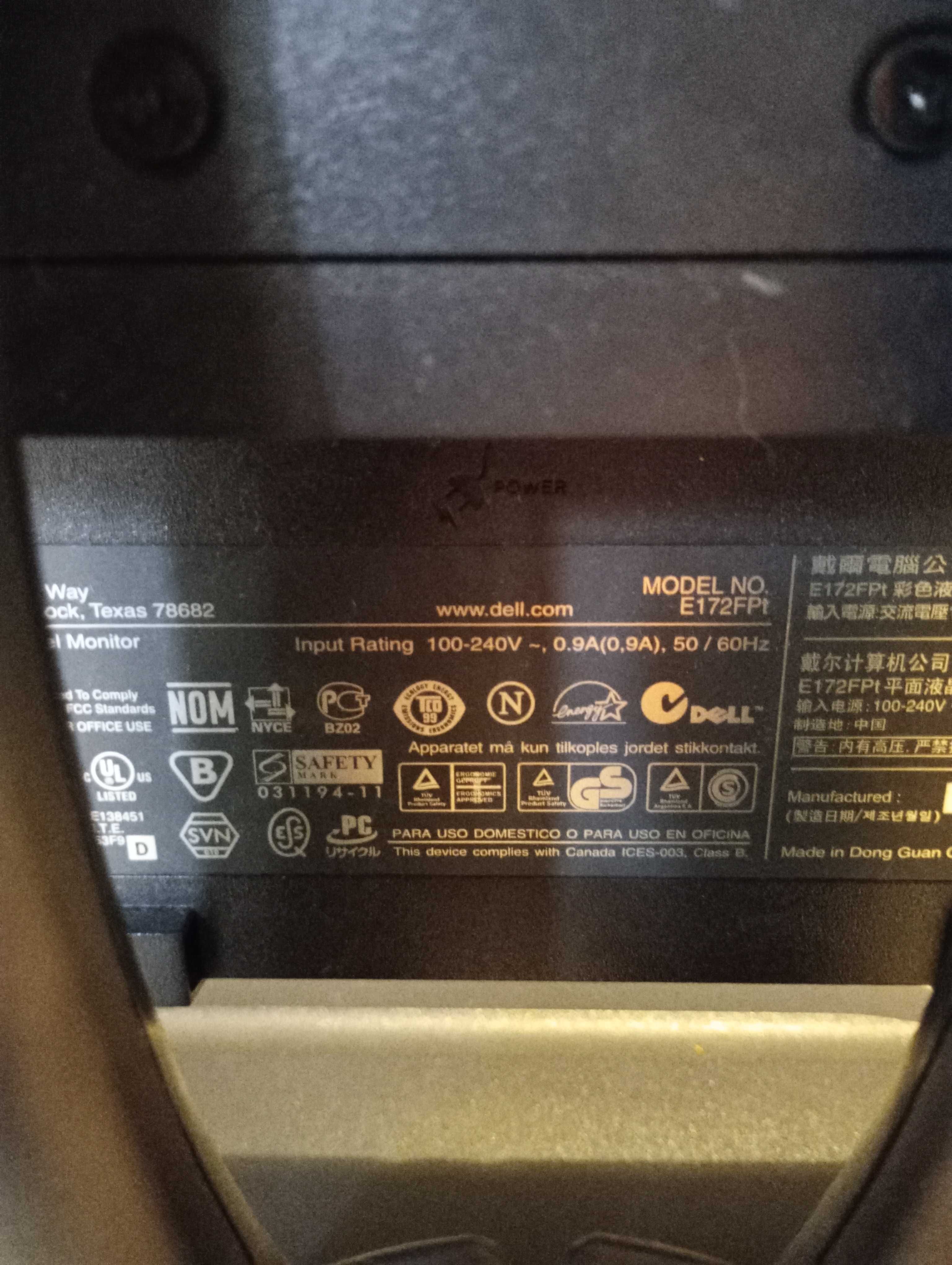 Монитор Dell E172FP 17" LCD МОНИТОР, клас А, със стойка