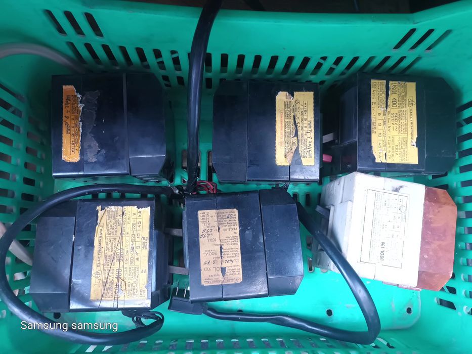 Separator electric 200 A.