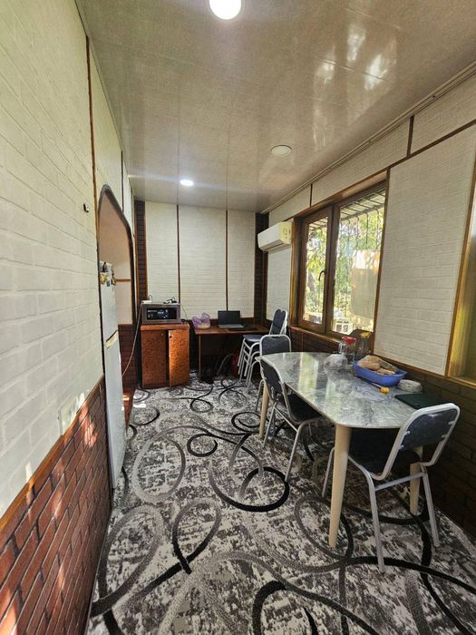 Продам квартиру Буюк ипак йули 3/2/5 70м2