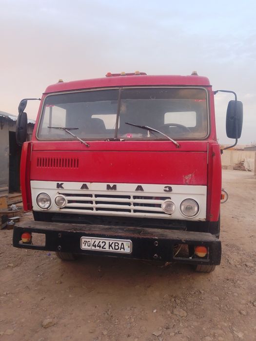 Kamaz tegach sotiladi