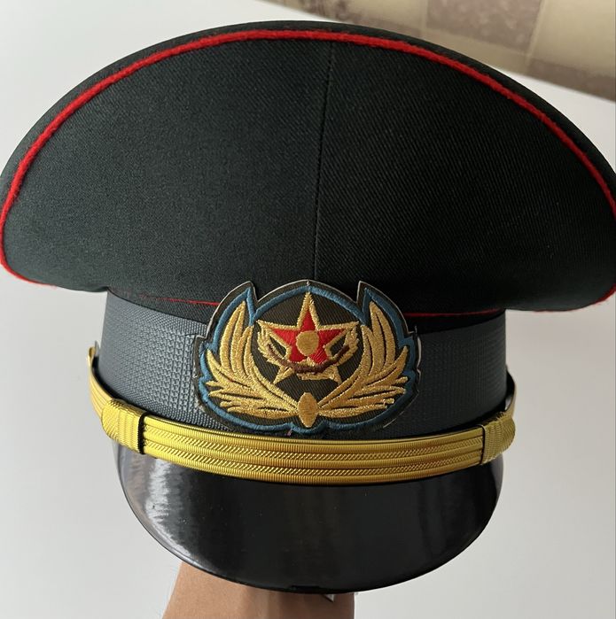 Продаю военный Фуражка парадный