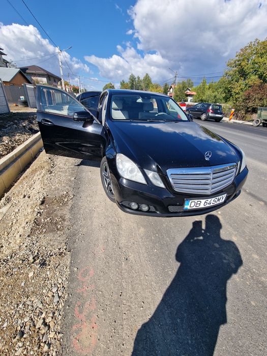 Mercedes E 220 Avangarde/ 7G-tronic  /300000 km 2011