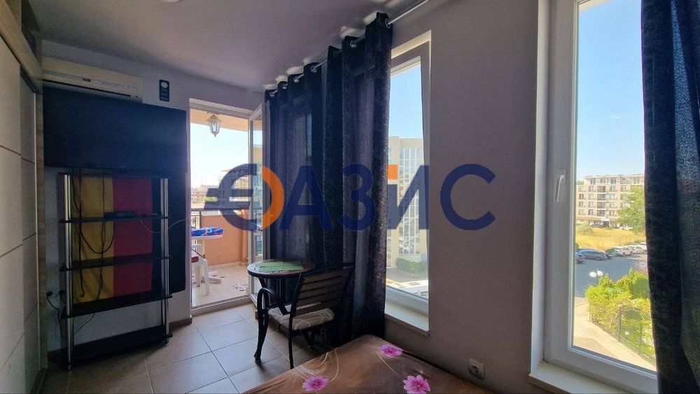 Продава се Едностаен апартамент в к.к. Слънчев бряг - 41 кв.м за 1293 €/кв.м - Снимка #3