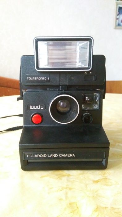 Фотоапарат Polaroid 1000 S