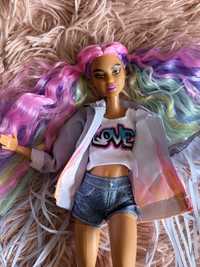 Barbie curcubeu articulata