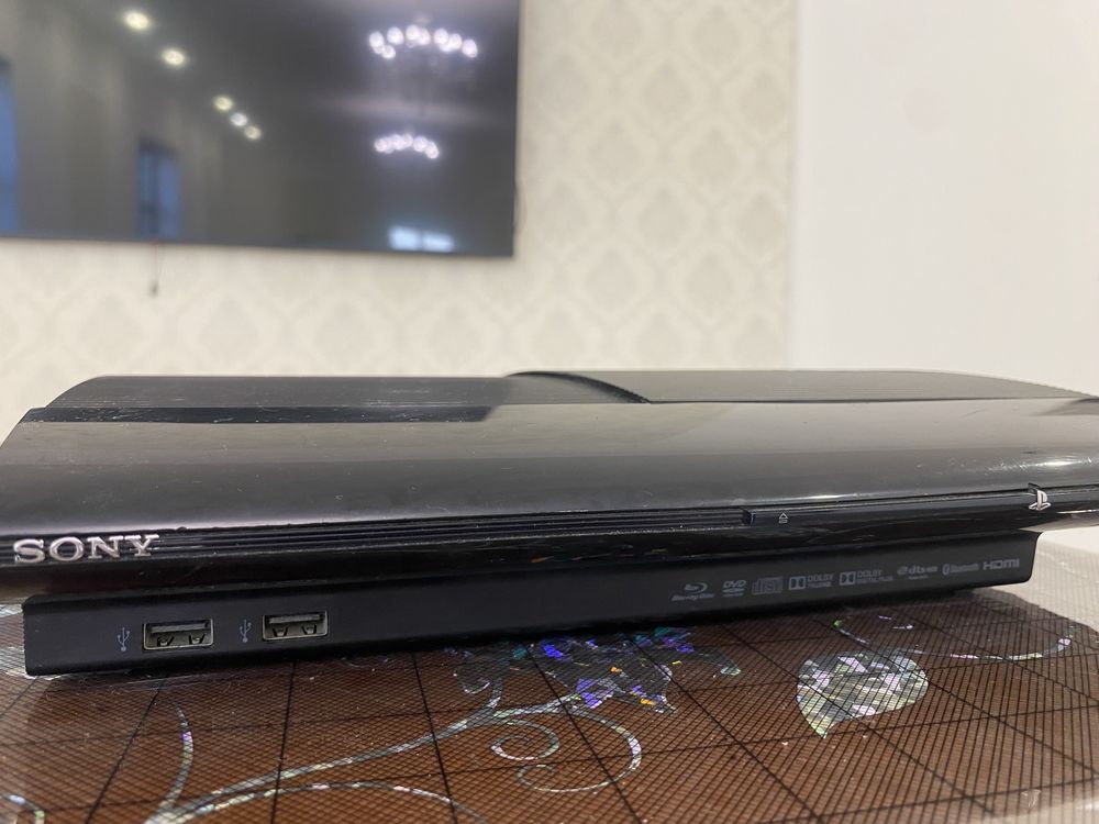 Продам Ps3 super slim в Отличном состояний