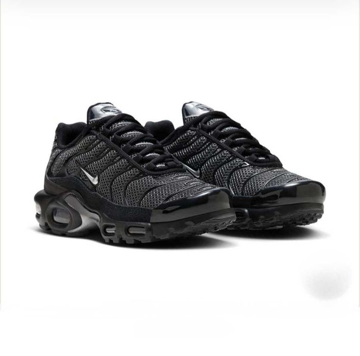 Nike Air Max Plus W Blak Silver маратонки обувки