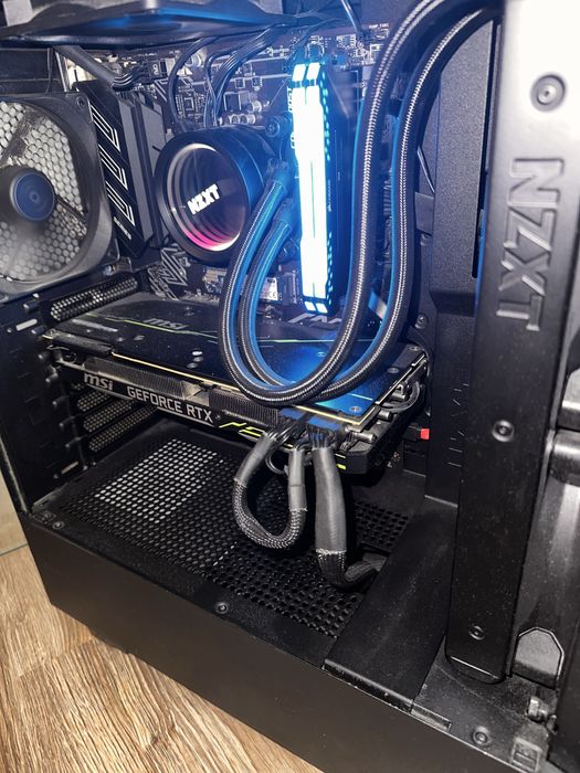 Pc gaiming i9 4000 lei